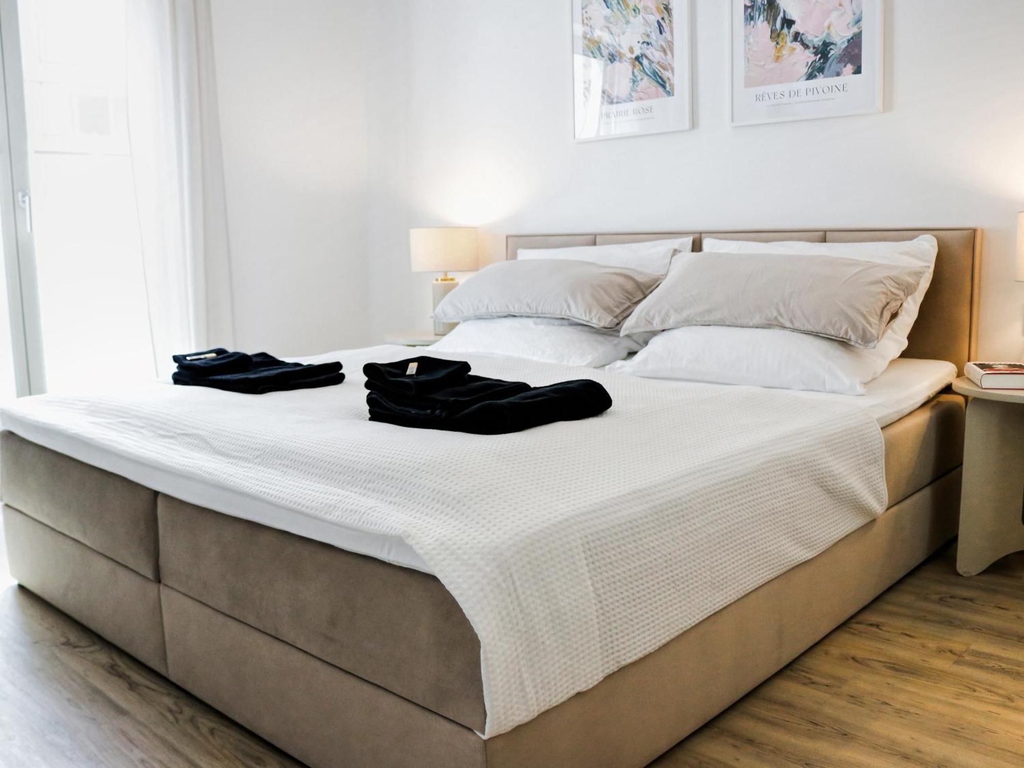 Lightplace • Design • Boxspring • Balkon • 2 Smart Tv •Innenstadt บราวน์ชไวก์ ภายนอก รูปภาพ